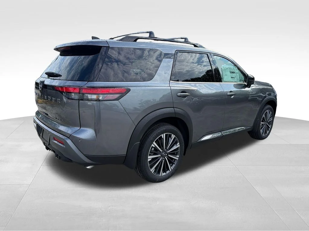 New 2026 Gray Nissan Platinum image 8