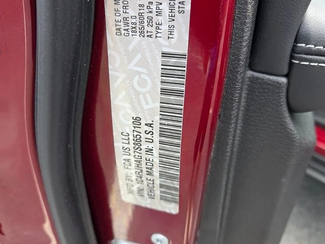 Used 2025 Red Jeep Altitude image 17