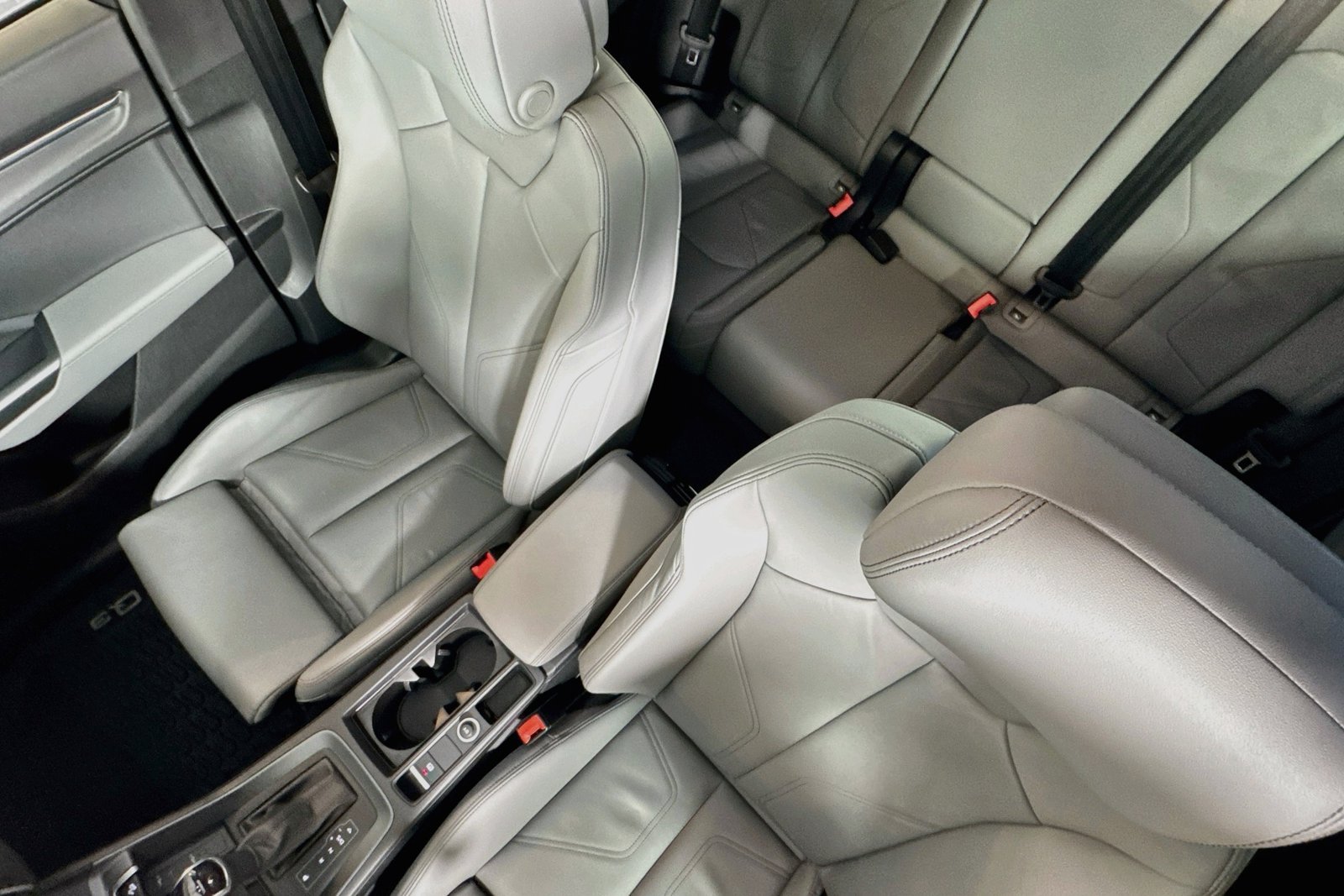 Used 2025  Audi S line Premium image 20
