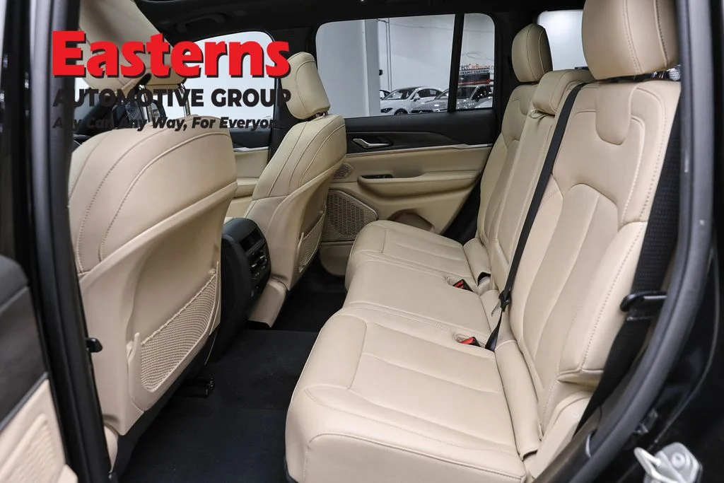 Used 2024 Black Jeep 4xe image 24