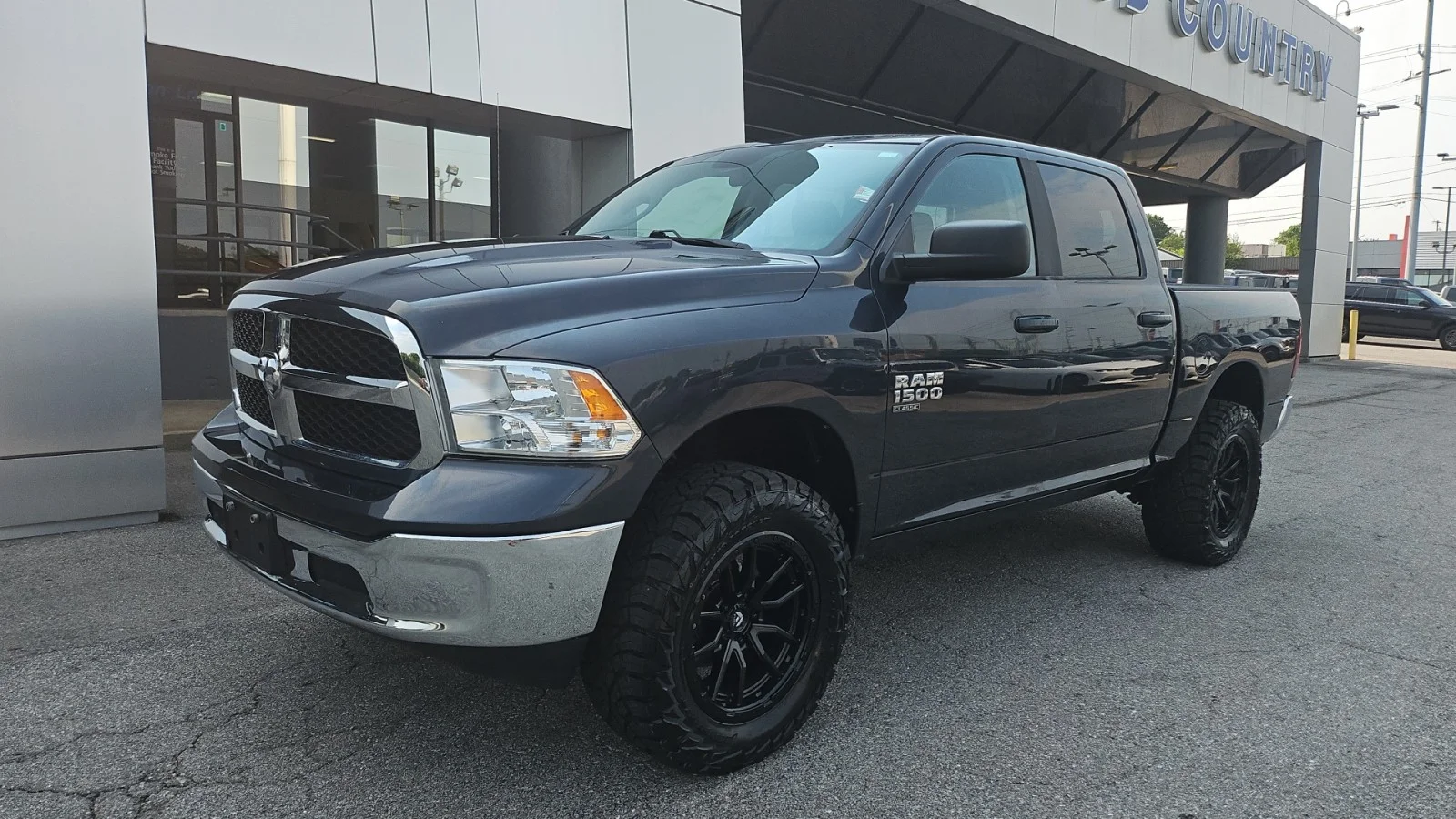 Used 2021 Gray Ram SLT 4WD image 8