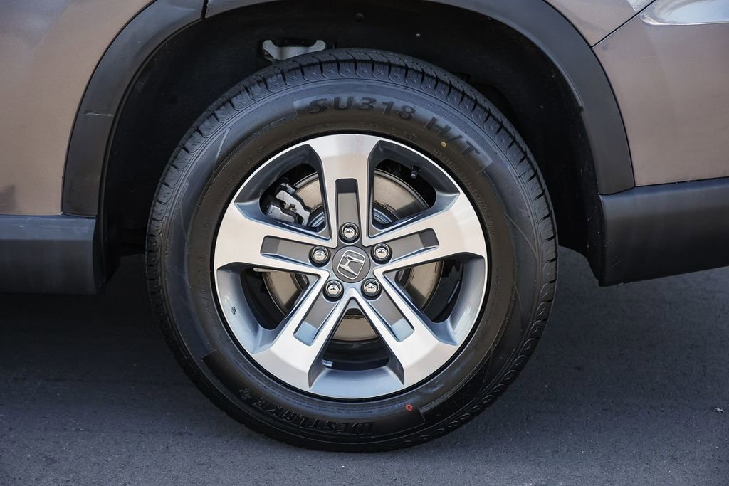 Certified Used 2025 Modern Steel Metallic Honda AWD EX-L image 35