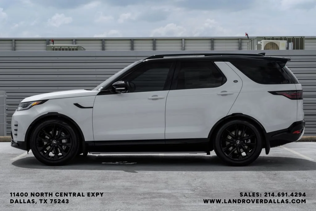New 2026 Fuji White Land Rover Dynamic SE image 13