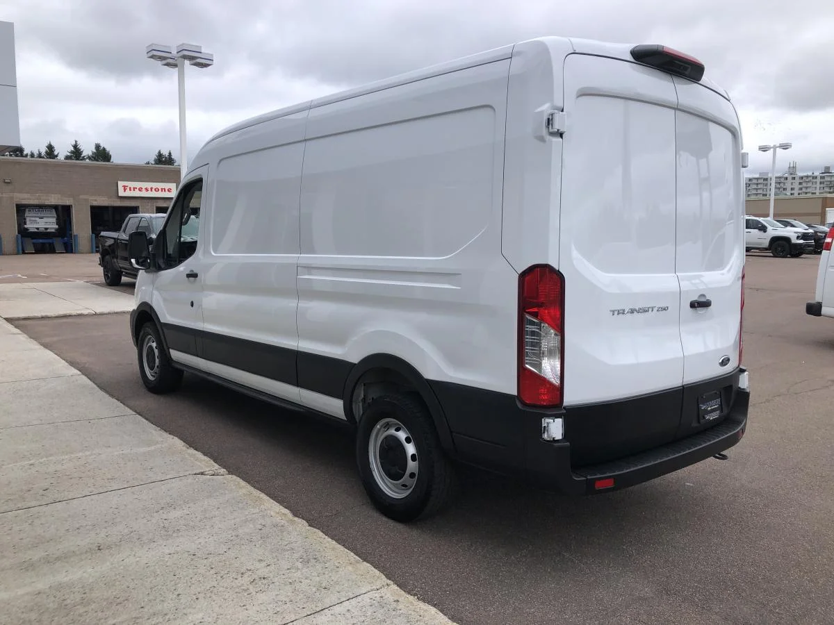Used 2025 White Ford T-250 148" Med Rf 9070 GVWR RWD image 6