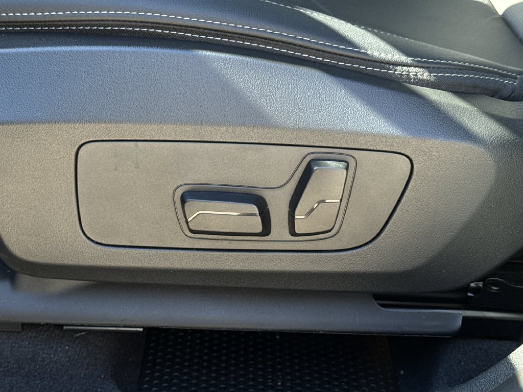 2026 BMW X1 28i - Photo 12