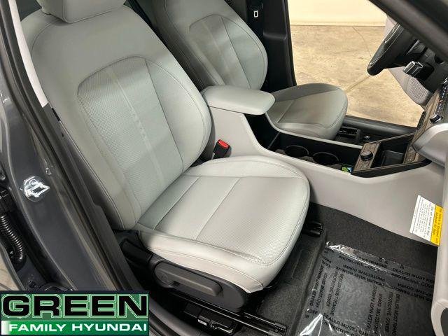 New 2026 Gray Hyundai SEL Premium image 26