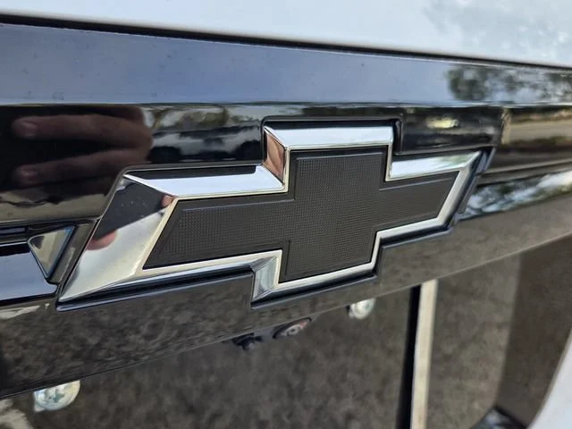 New 2026 Polar White Tricoat Chevrolet RS image 21