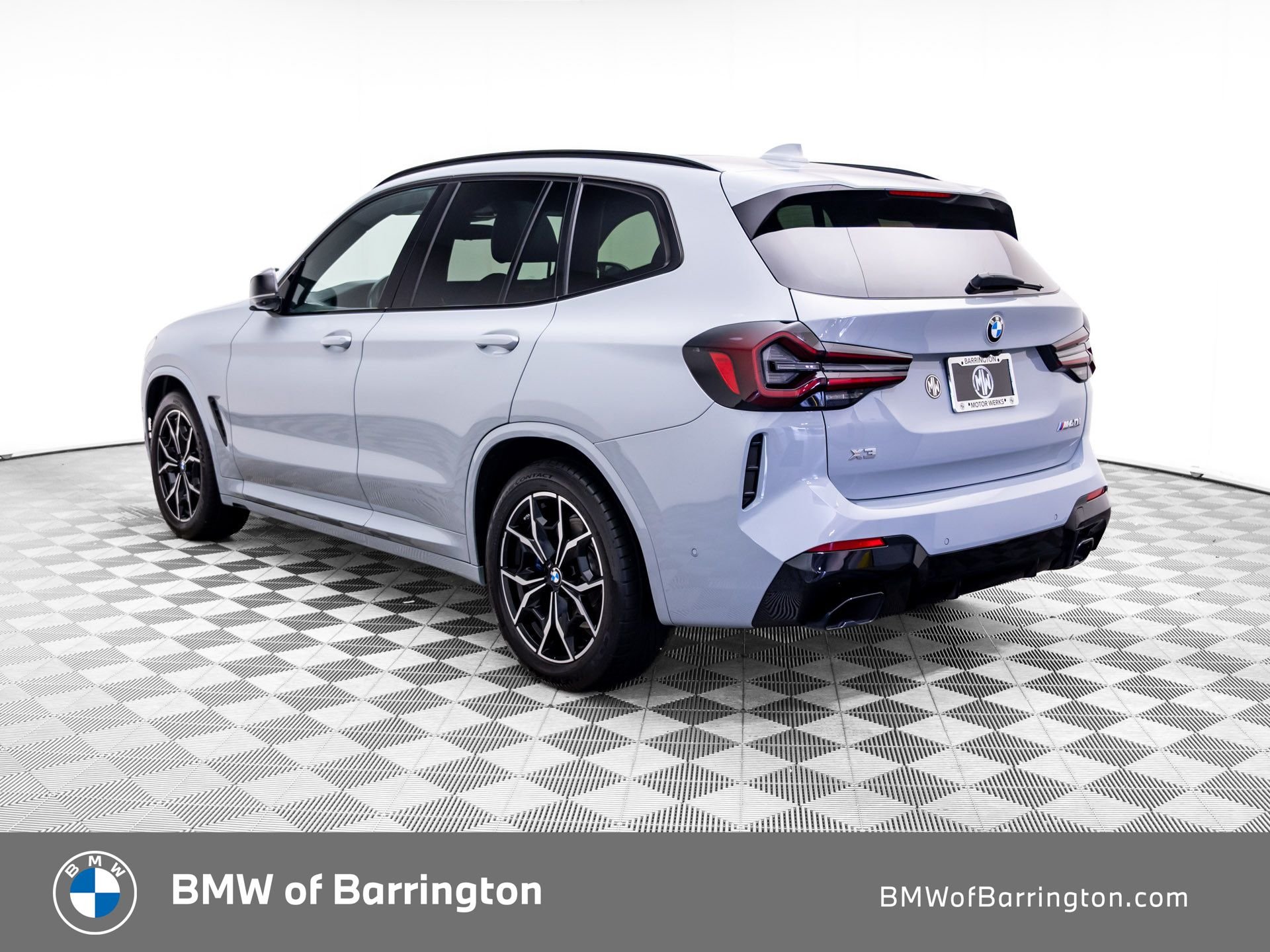 Used 2024 Brooklyn Grey Metallic BMW M40i image 3