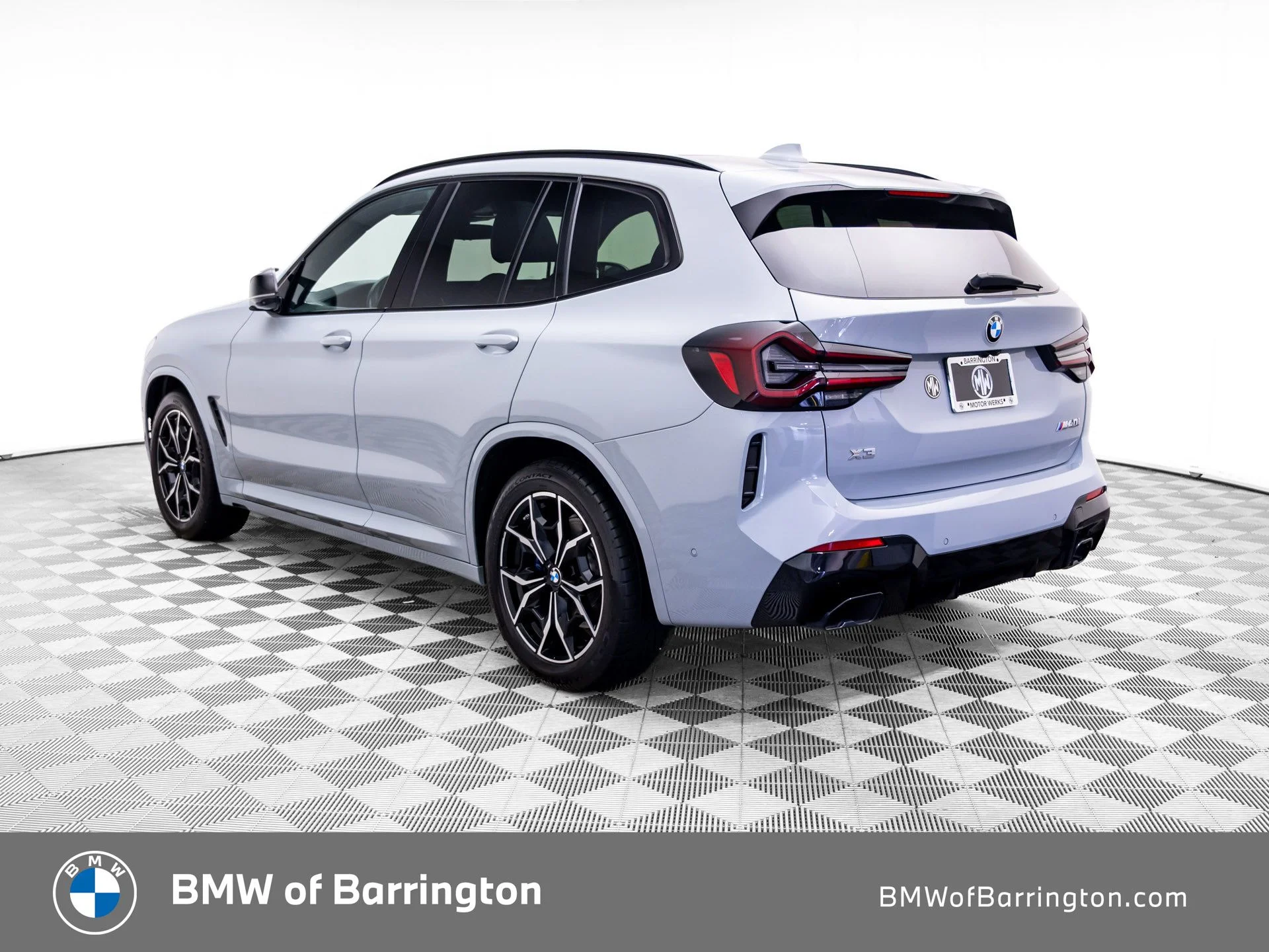 Used 2024 Gray BMW M40i image 3