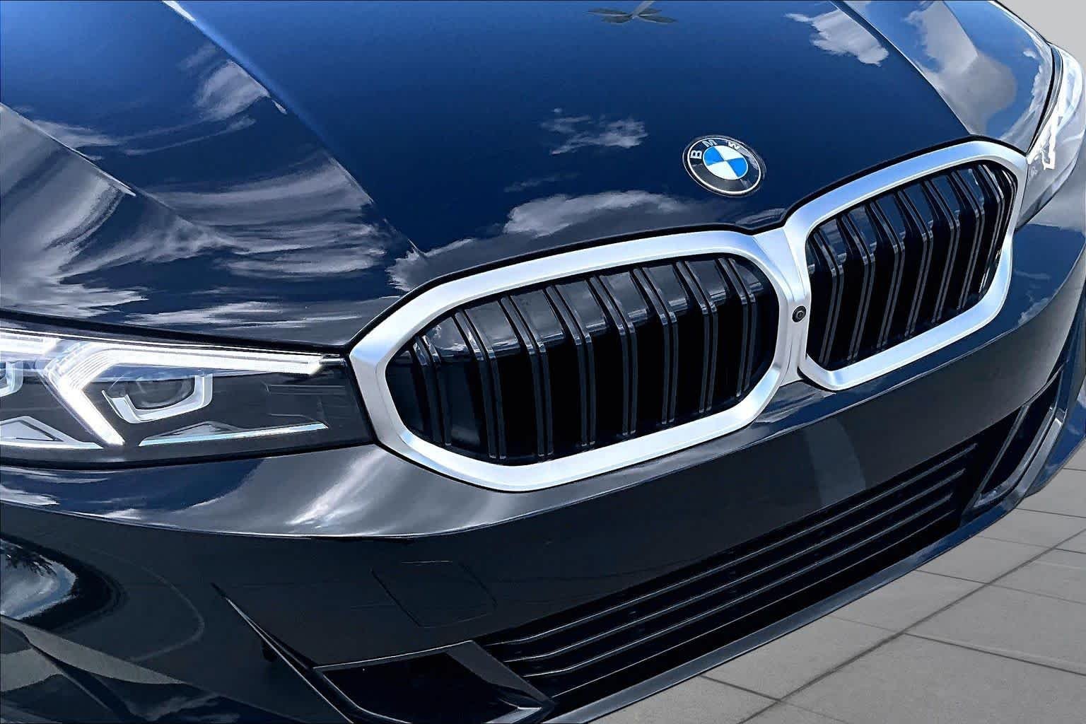 Used 2026 Jet Black BMW 330i NA image 28