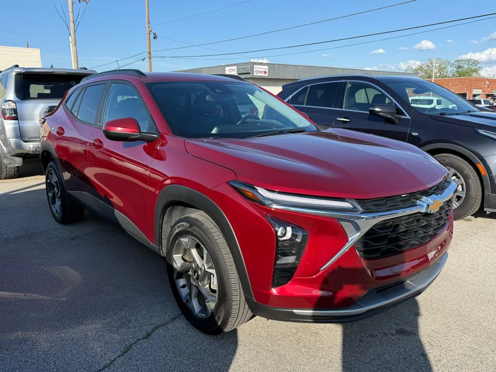 Used 2025 Red Chevrolet LT image 15