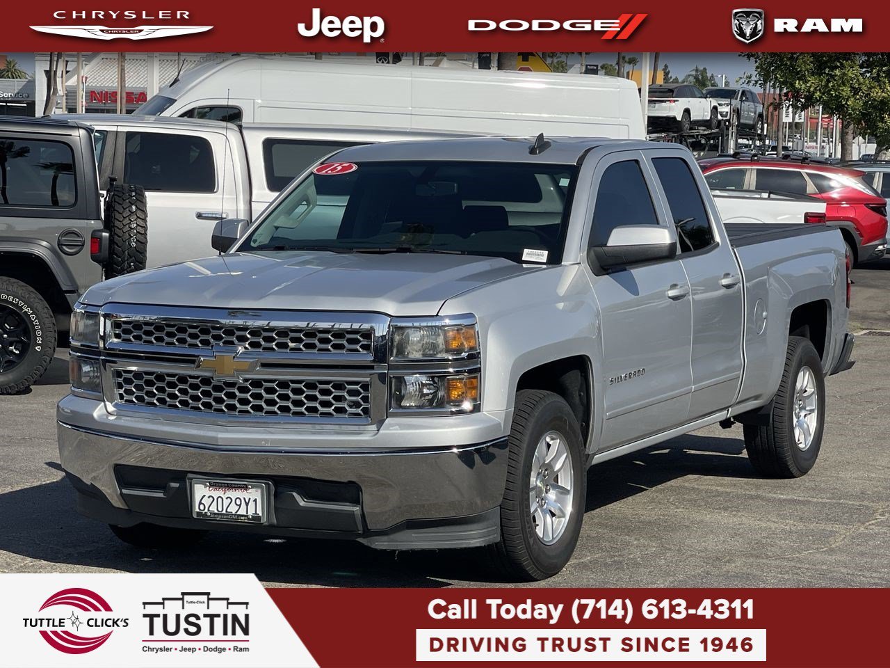 Used 2015 Silver Ice Metallic Chevrolet LT image 3
