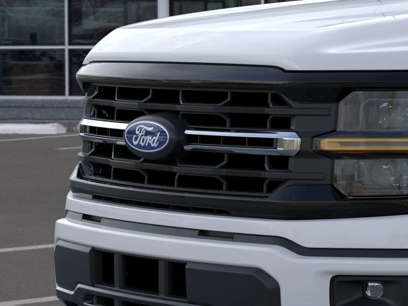 New 2026 Oxford White Ford XLT image 39