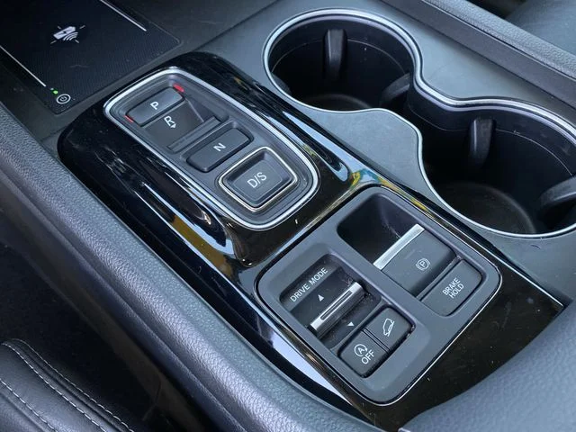 2025 Honda Pilot Touring - Photo 25