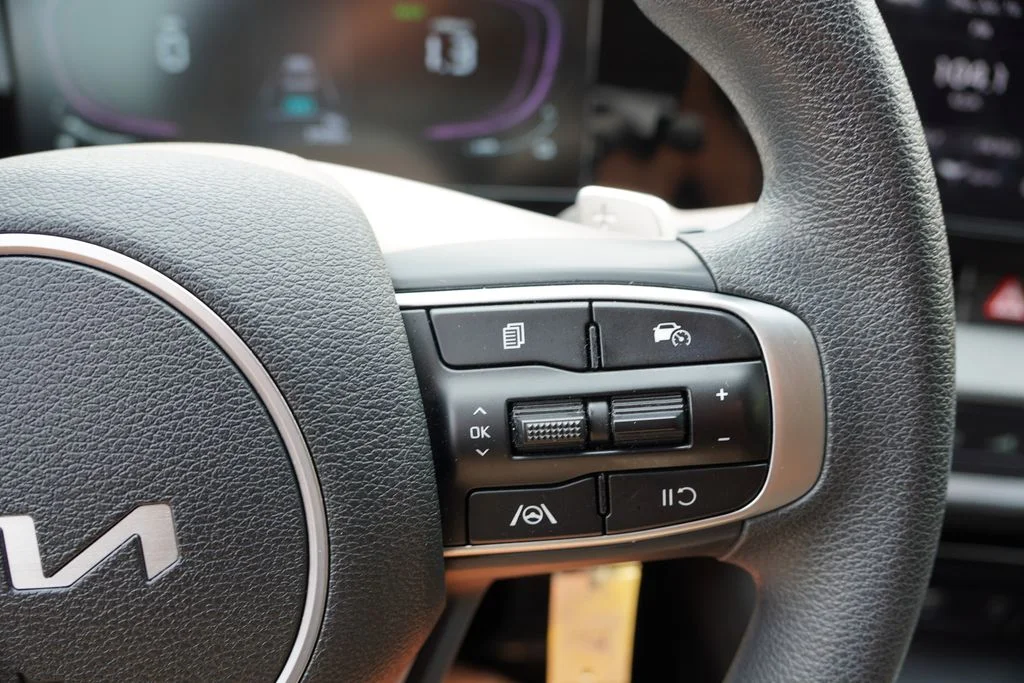 Certified Used 2023 Fusion Black Kia LX image 28