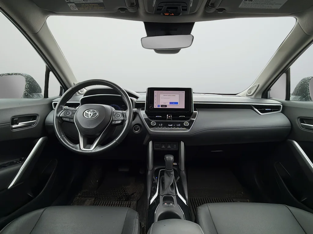 Used 2023 Blue Toyota XLE image 9