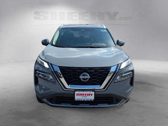 Used 2023 Gray Nissan SL image 18