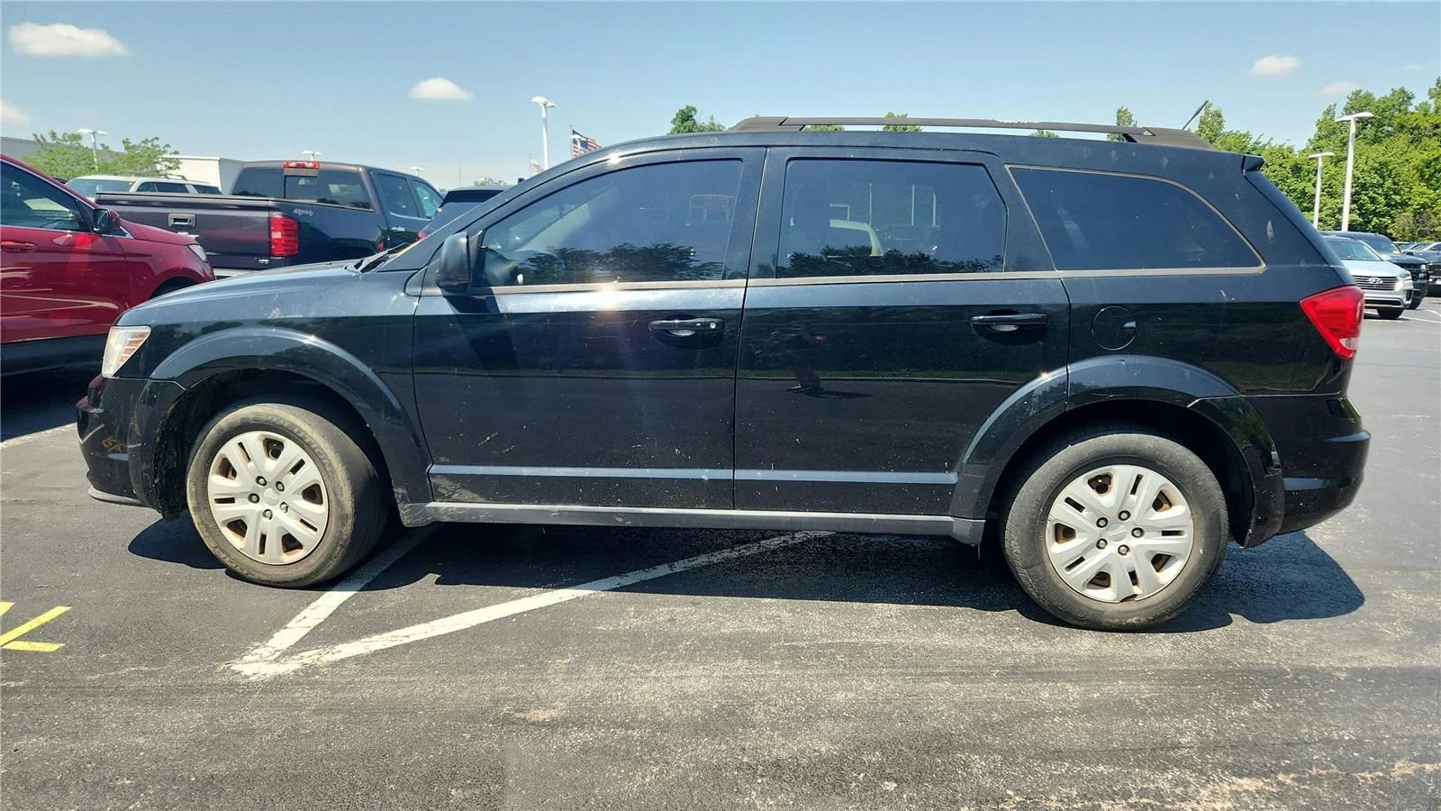 Used 2014 Pitch Black Clearcoat Dodge SE image 5