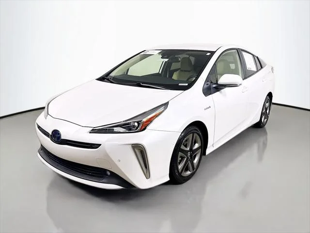 Certified Used 2022 WIND CHILL PEARL Toyota  image 3