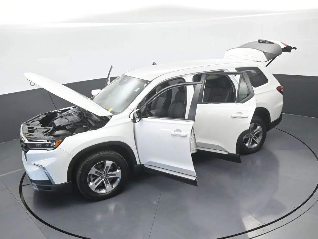 Used 2025 White Honda EX-L image 68