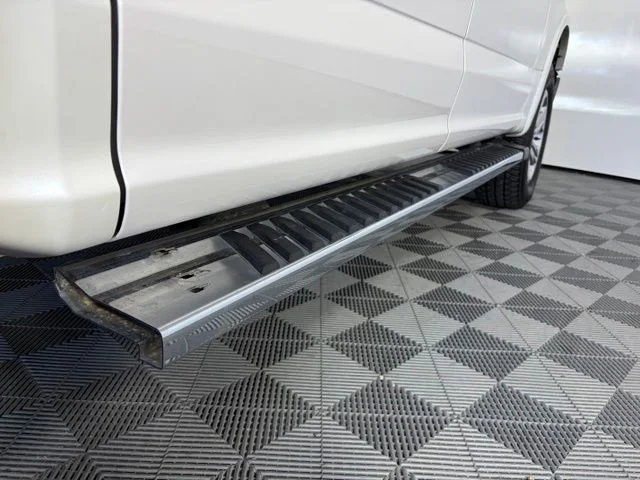 Used 2018 White Platinum Clearcoat Metallic Ford Lariat image 50