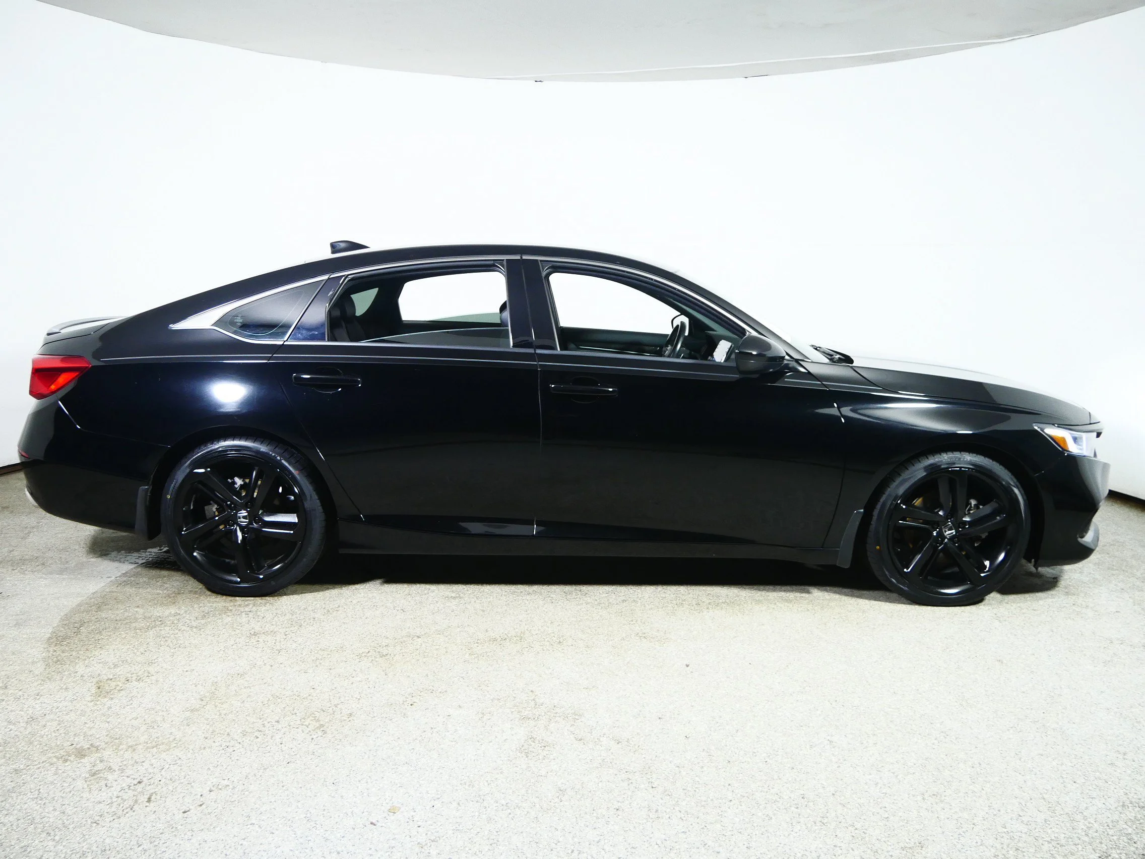 Used 2022 Crystal Black Pearl Honda Sport image 8