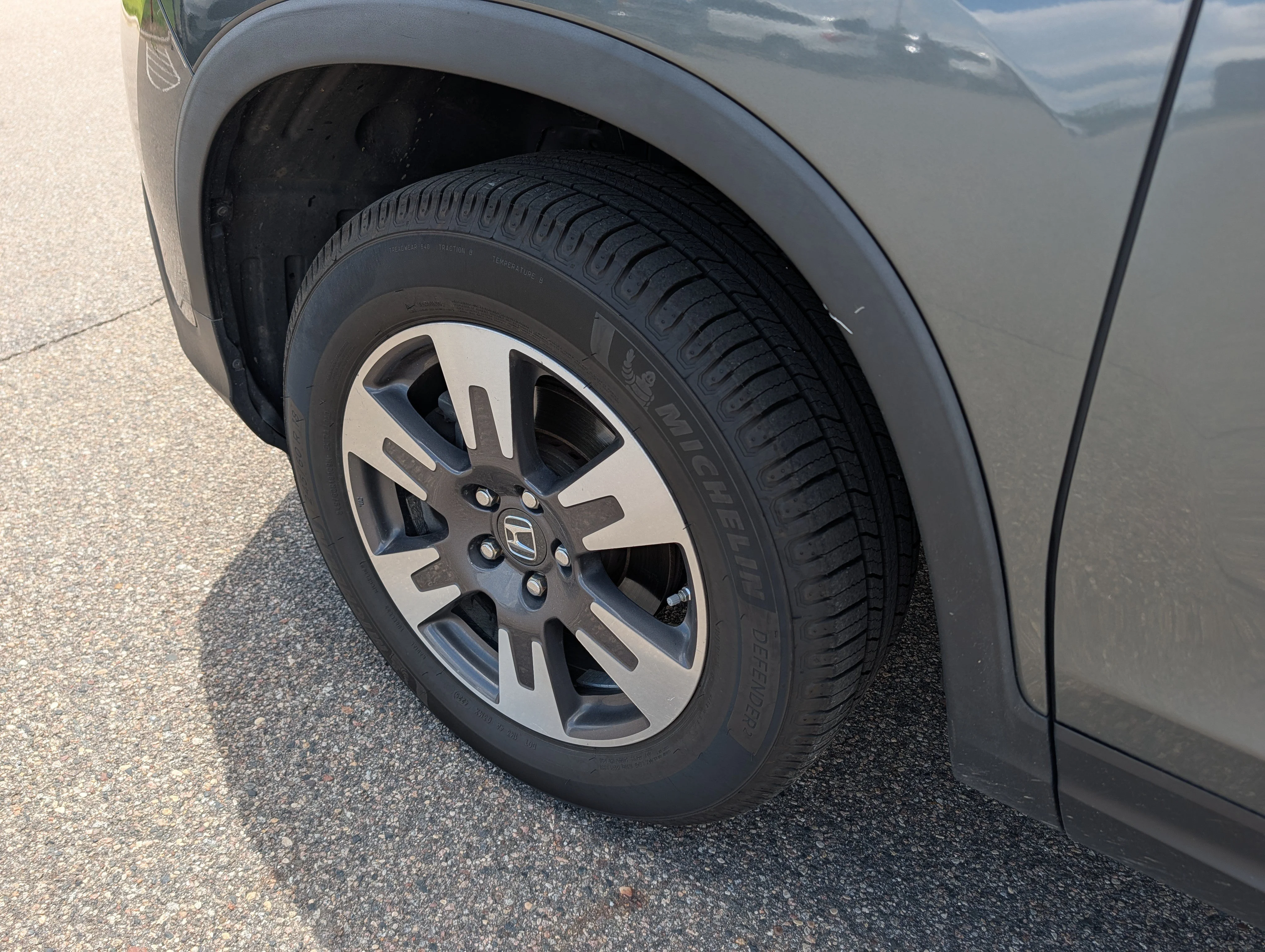 Used 2019 Forest Mist Metallic Honda RTL image 5