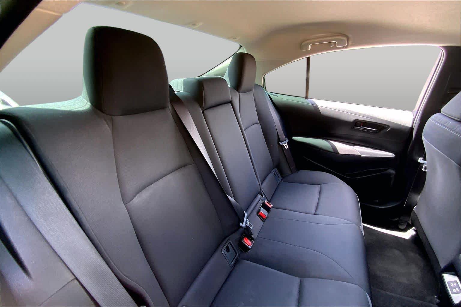 Used 2025 Midnight Black Metallic Toyota LE image 19