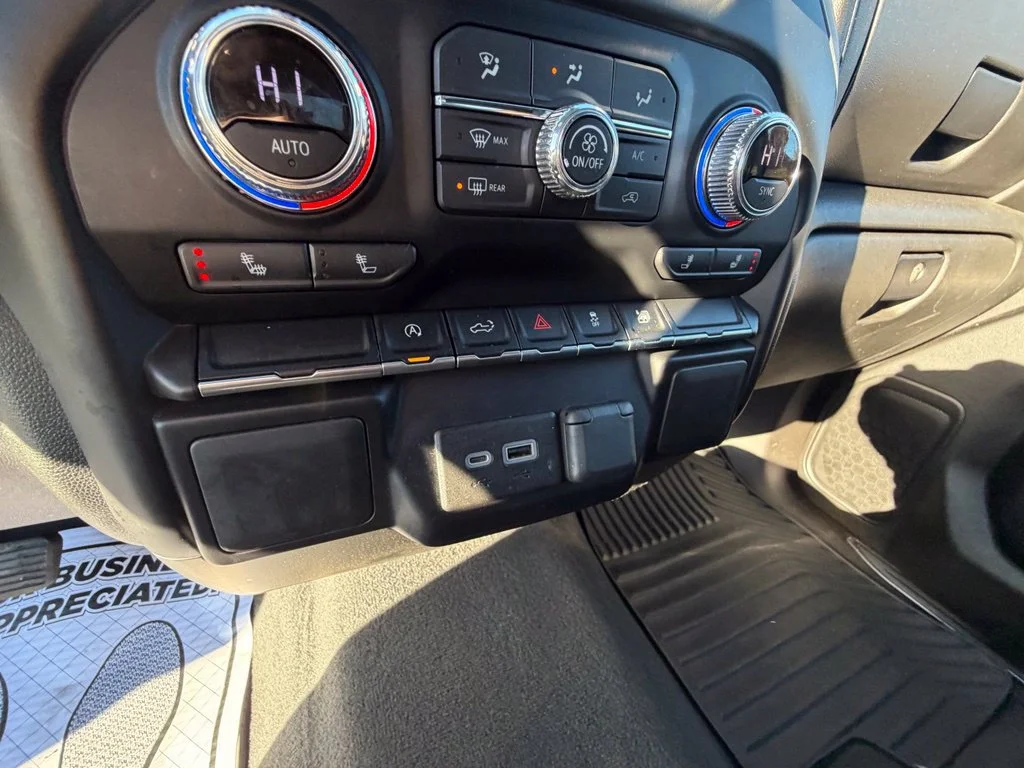 Used 2021 SUMMIT WHITE GMC Elevation image 23