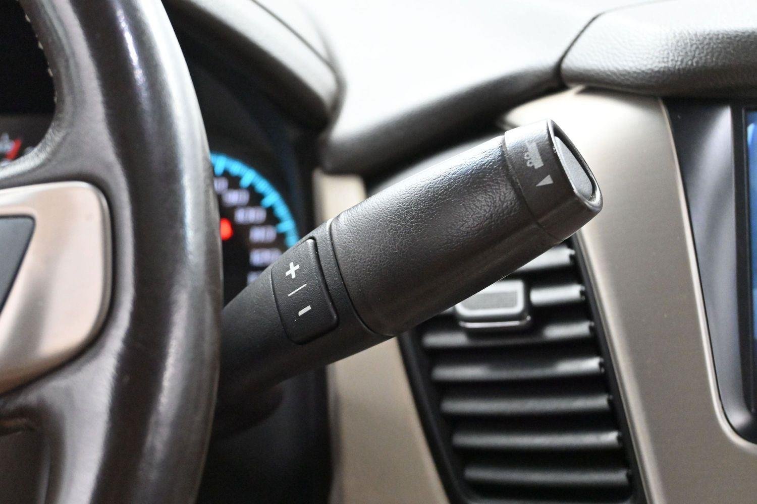 Used 2019 Smokey Quartz Metallic GMC Denali image 24