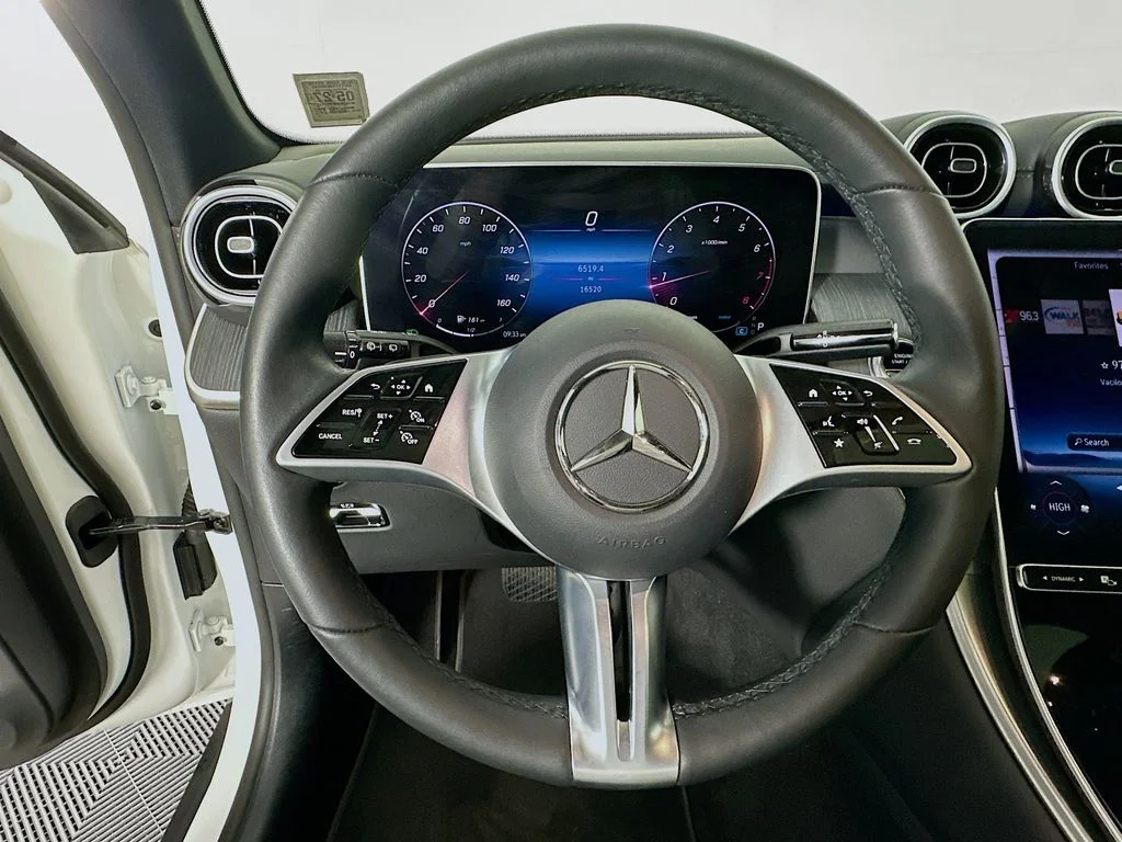 Used 2023 White Mercedes-Benz GLC 300 image 10