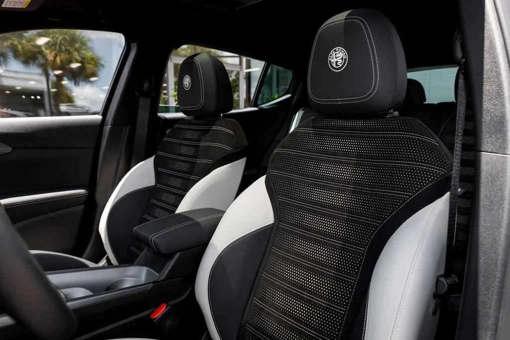 New 2026 Silver Alfa Romeo Sport Speciale image 28