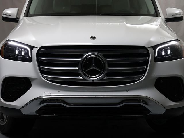 New 2026 Polar White Mercedes-Benz GLS 450 image 6