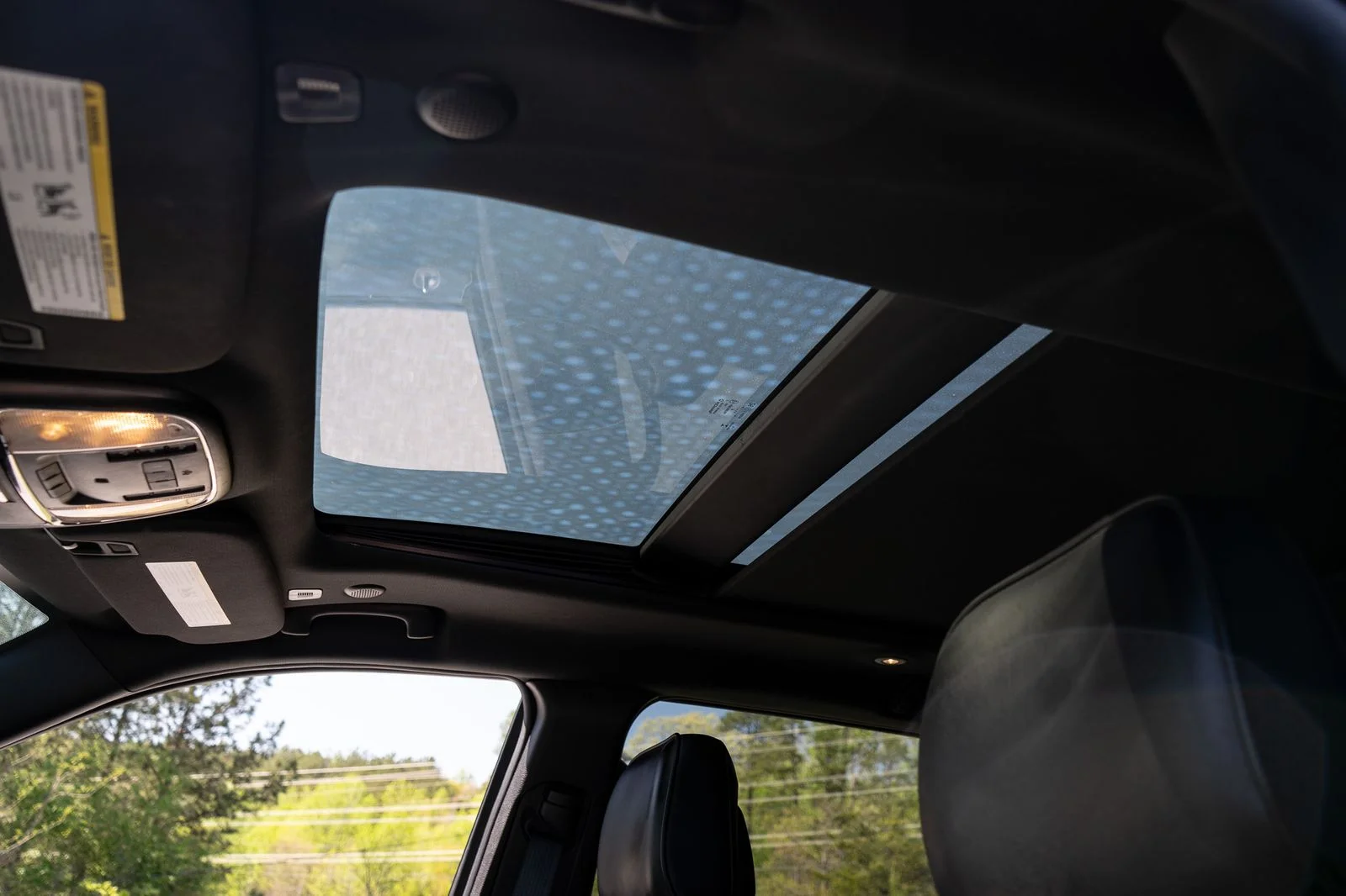 Used 2019 Black Jeep Overland image 16