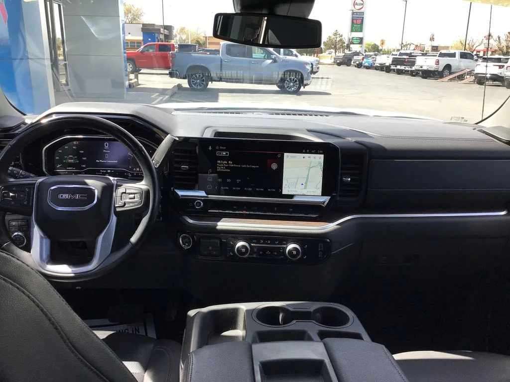 Used 2025 Summit White GMC SLT image 12