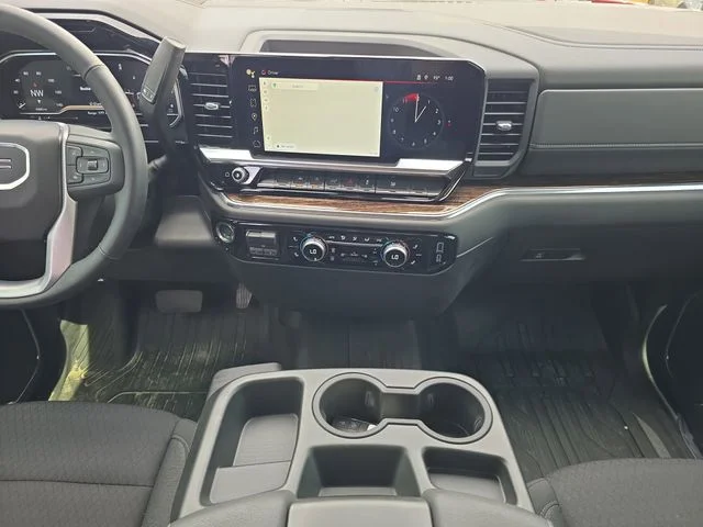 Used 2024 Red GMC Elevation image 10