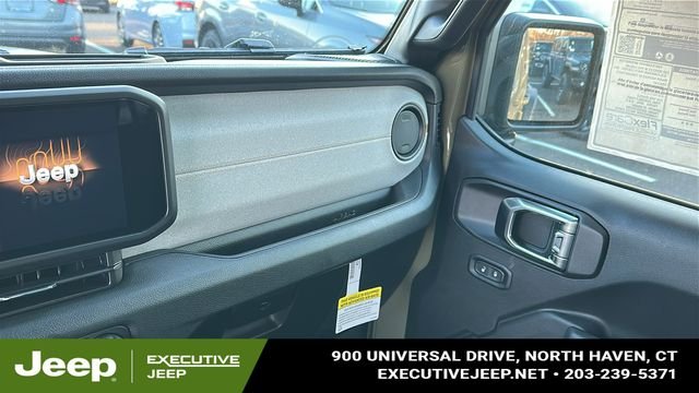 2026 Jeep Wrangler 4-Door Willys - Photo 18