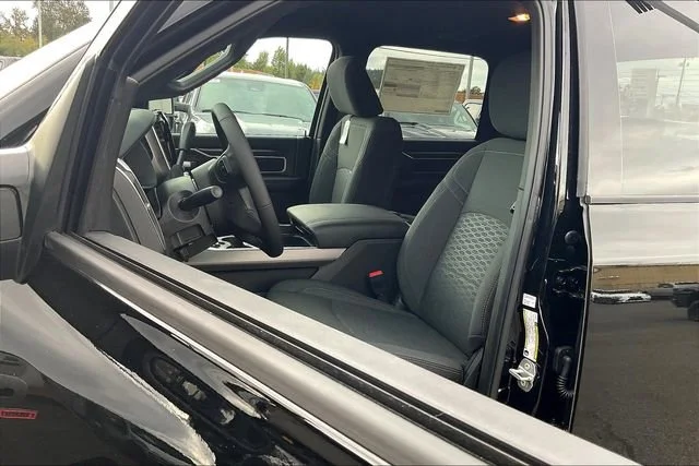 2026 RAM 2500 Big Horn - Photo 9