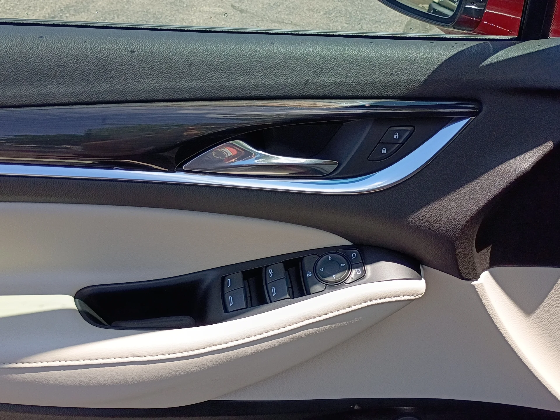 Used 2023 Cherry Red Tintcoat Buick Essence image 19