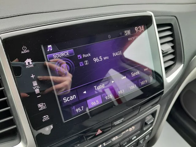 Used 2018  Honda EX-L image 21
