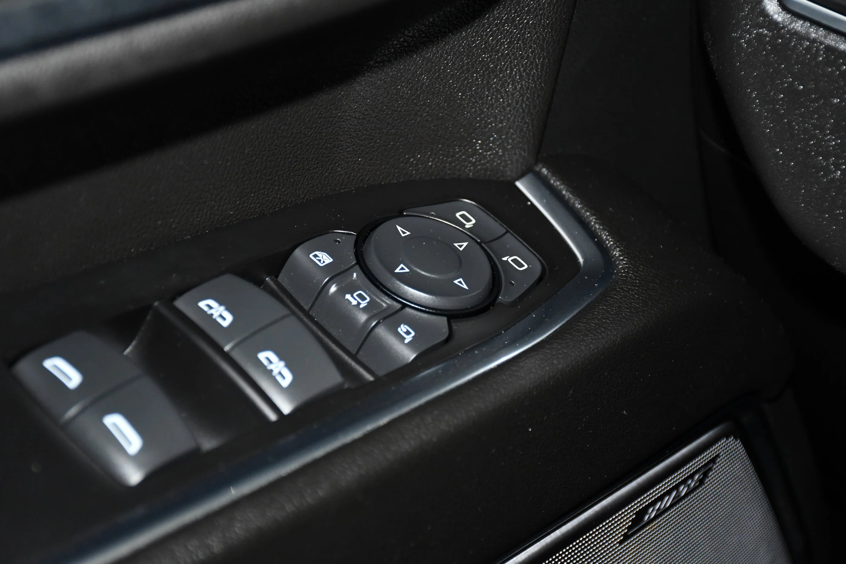 Used 2024 Black Chevrolet High Country image 39