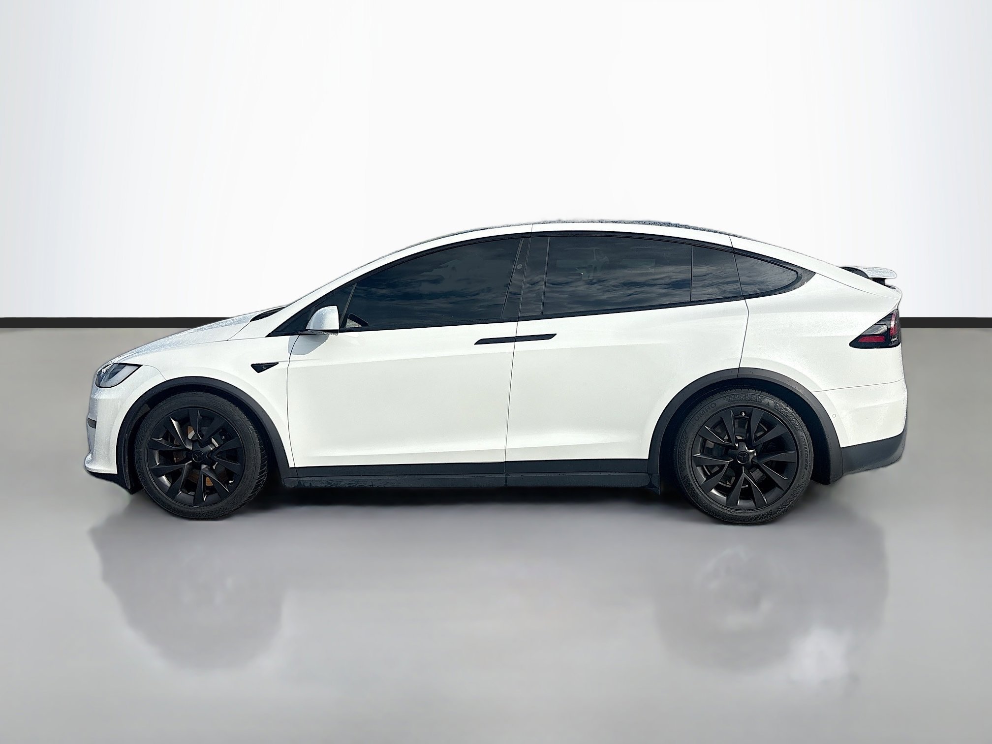 Used 2022 Tesla Model X Plaid with VIN 7SAXCBE69NF358093 for sale in Sarasota, FL
