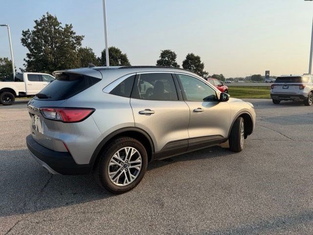 Used 2022 Silver Metallic Ford SEL image 13