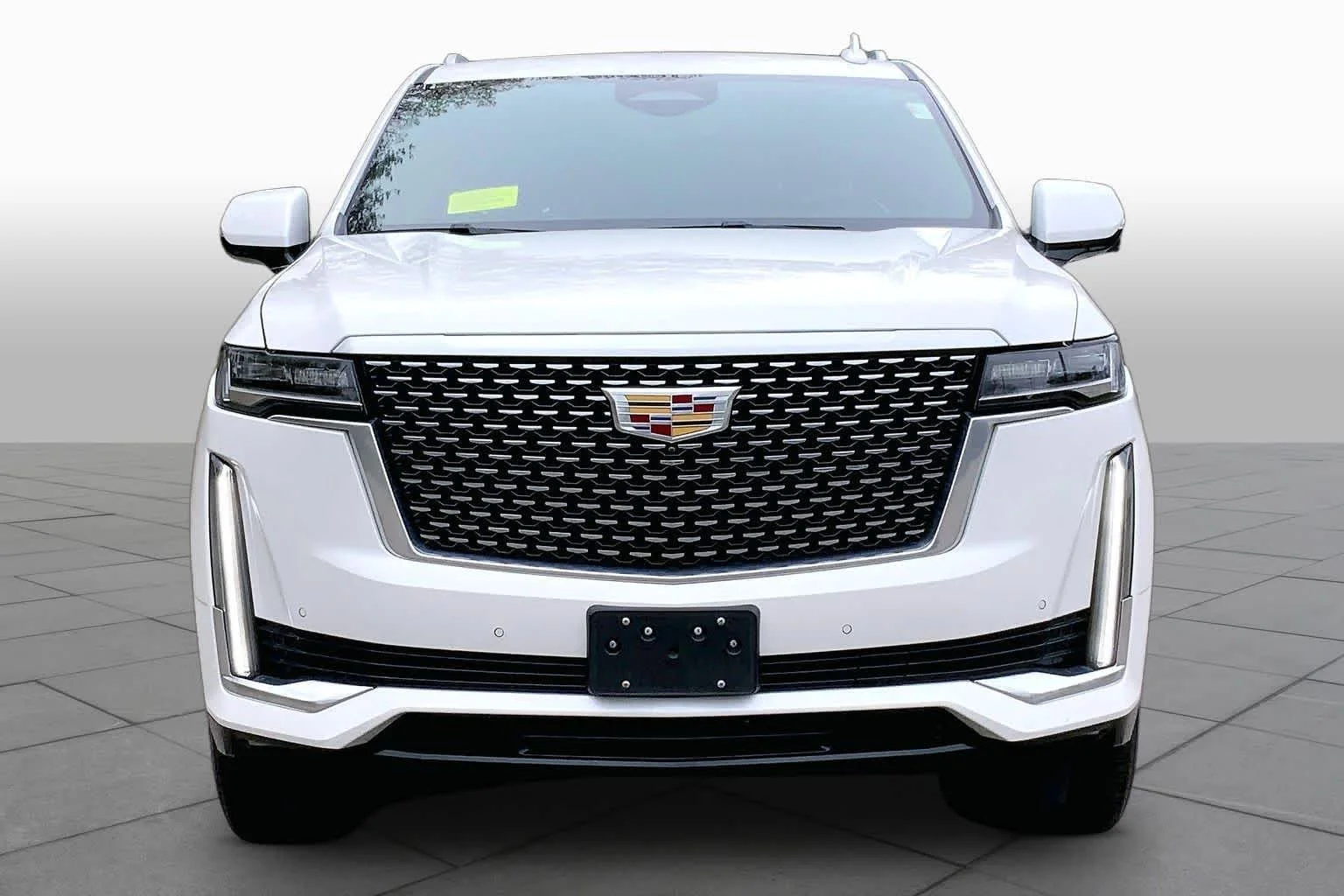 Used 2023 Crystal White Tricoat Cadillac 4WD Luxury image 4