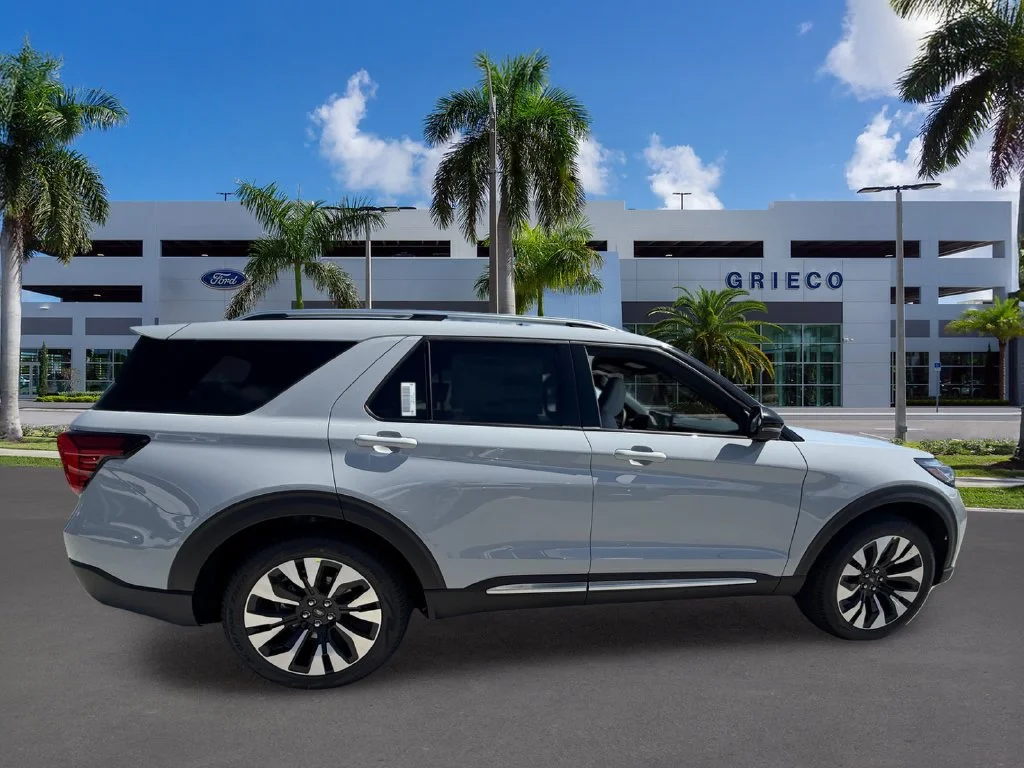 New 2027 Avalanche Gray Ford Platinum™ image 8