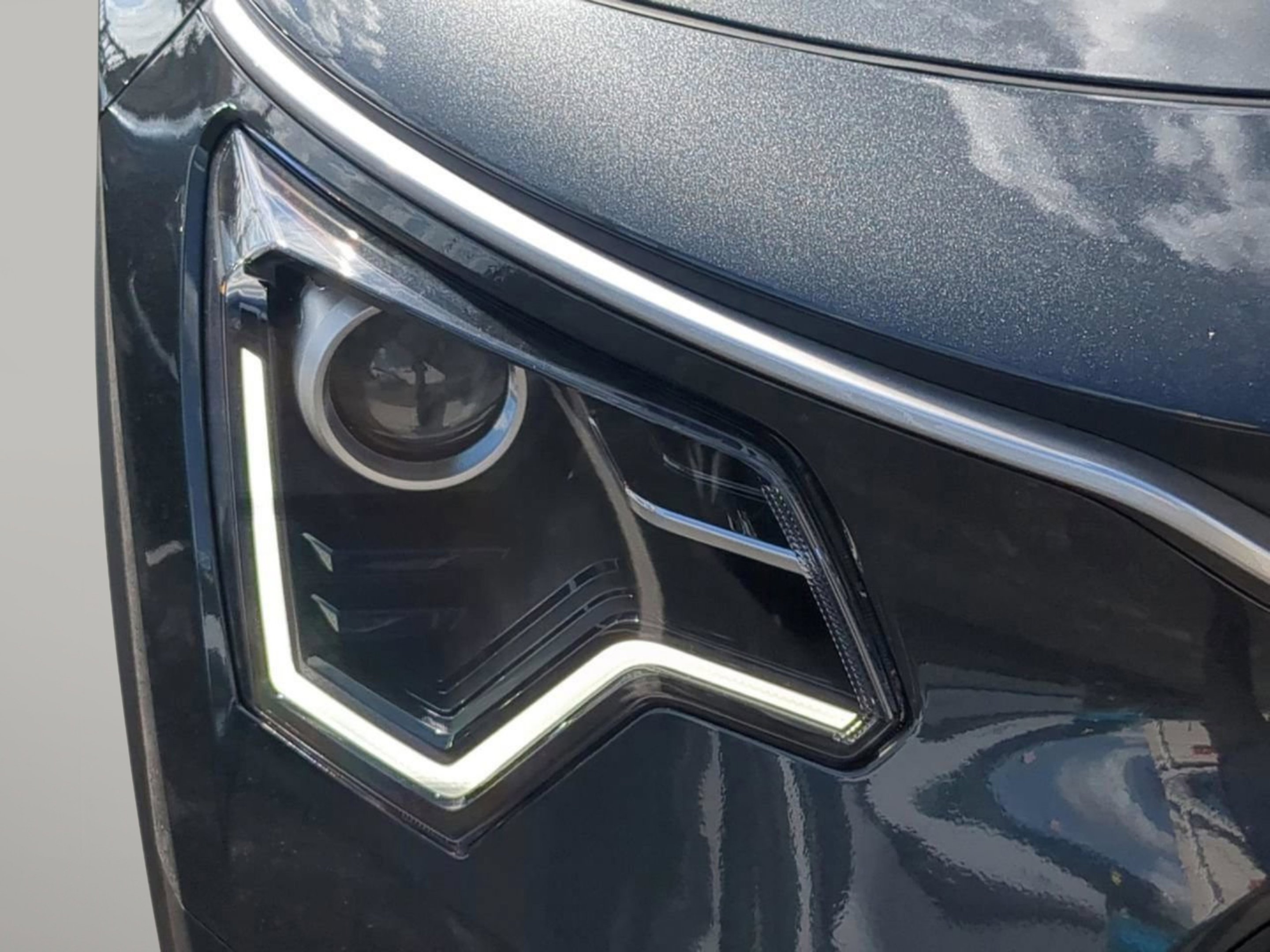 New 2026 Interstellar Gray Kia LX image 11