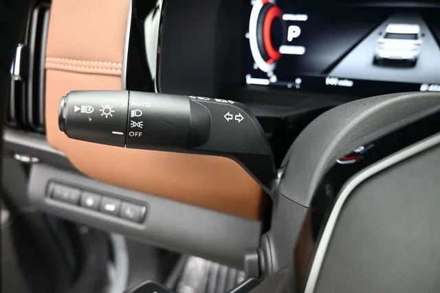 New 2026 Boulder Gray Pearl Nissan Platinum image 19