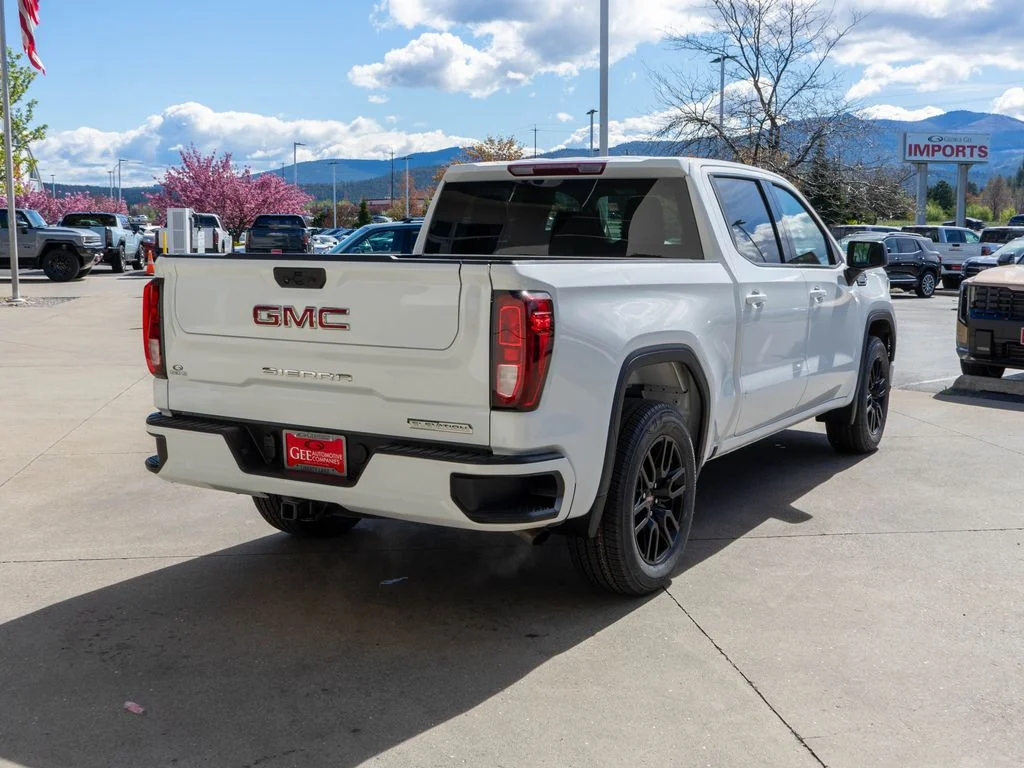Used 2023 White GMC Elevation image 7