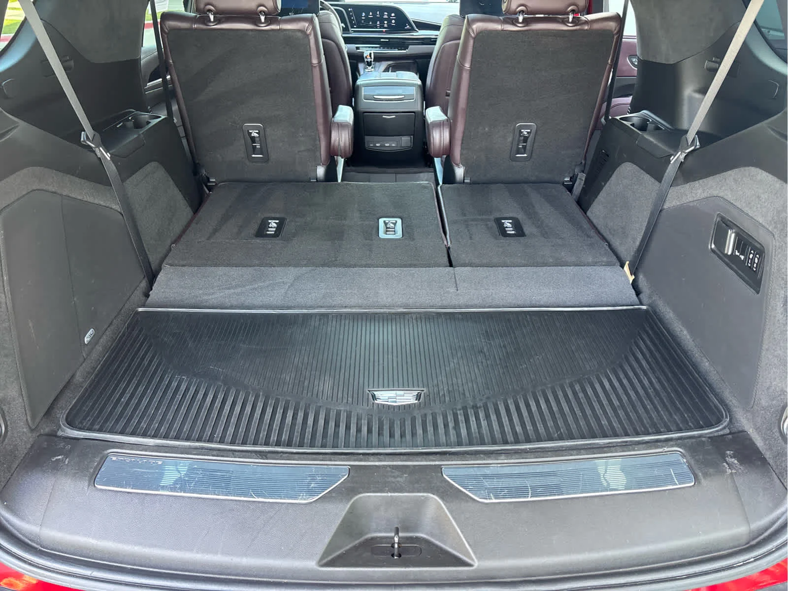 Used 2022 Infrared Tintcoat Cadillac Premium Luxury Platinum image 30