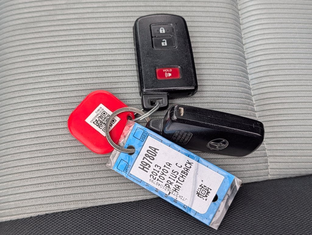 2013 Toyota Prius c Three - Photo 32